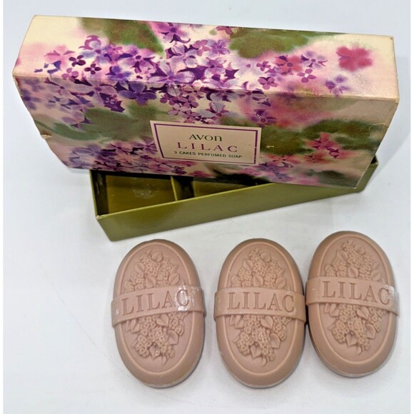 Vintage Avon Lilac Cake Perfumed Soaps Set of 3 Guest Soap Decorative Soap - Picture 3 of 8